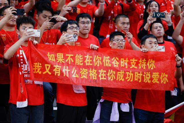 记者感慨76人表现：他们上半场去哪了？
